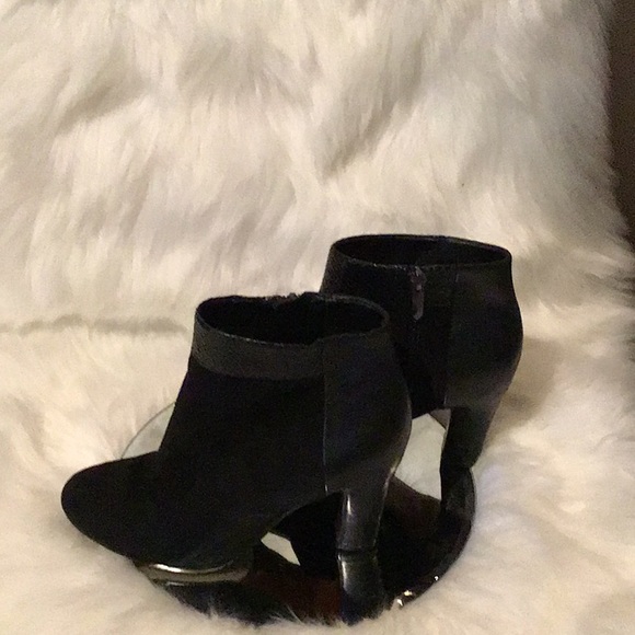 ✨SAM EDELMAN ✨BLACK ✨SUEDE ✨ANKLE ✨BOOTS ✨👢 - Picture 6 of 8